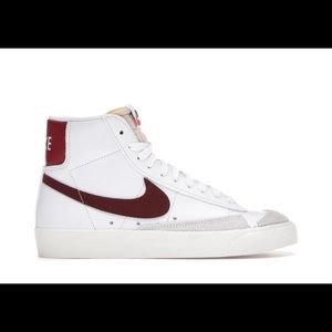 Nike Blazer Sneakers